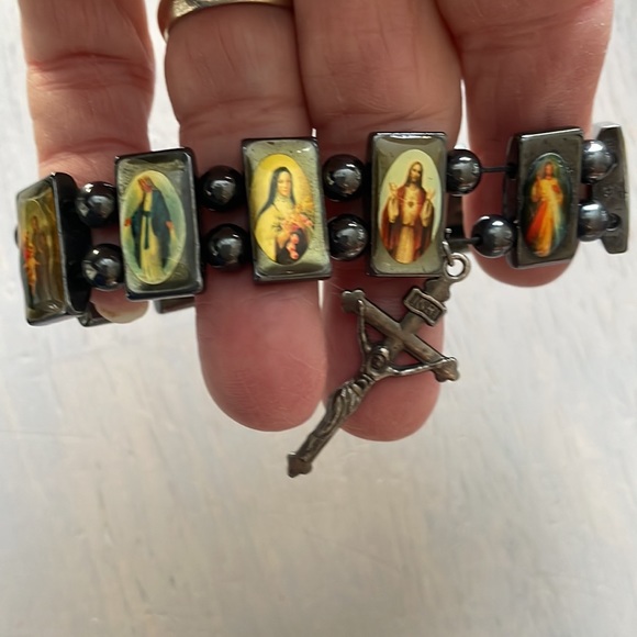 Religious Bracelet with Cross - Picture 3 of 5